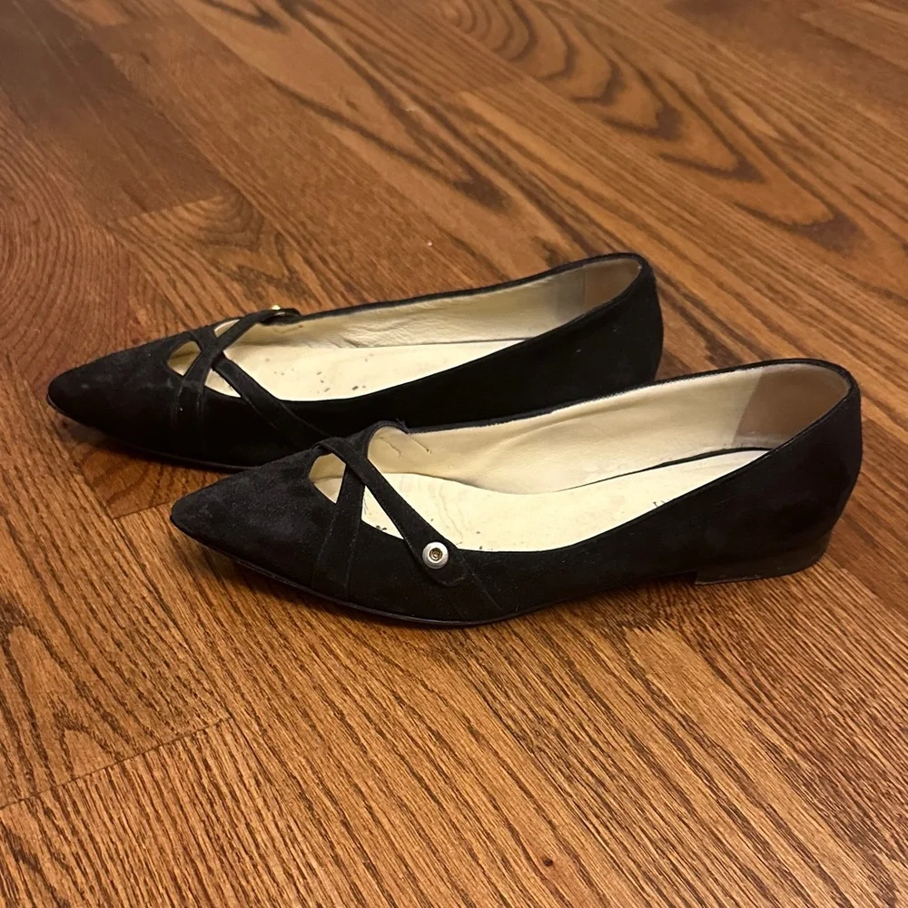 GUC Sarah Flint Black Crisscross Flats; 8 - Picture 2 of 5